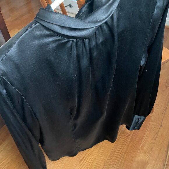 Black silk blouse, timeless - Picture 4 of 14